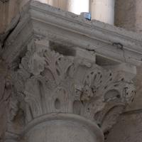 Basilique de Saint-Denis - Interior, western frontispiece, central vessel, south clerestory, vaulting shaft capital