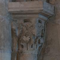 Basilique de Saint-Denis - Interior, western frontispiece, south vessel, vaulting shaft capital