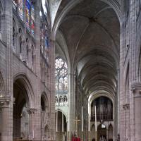 Basilique de Saint-Denis - Interior, chevet, choir looking southwest through crossing 