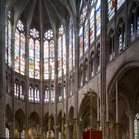 Basilique de Saint-Denis - Interior, chevet looking southeast, southeast chevet elevation