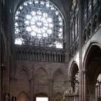 Basilique de Saint-Denis - Interior, crossing looking southeast, south transept elevation