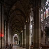 Basilique de Saint-Denis - Interior, nave, north aisle looking east