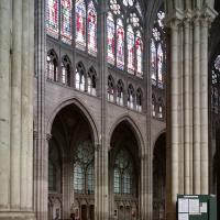 Basilique de Saint-Denis - Interior, nave, south aisle looking northeast, nave elevation