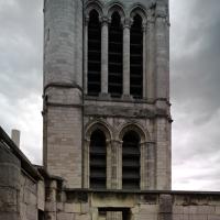 Basilique de Saint-Denis - Exterior, nave, south aisle roof looking west, south tower elevation 