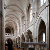 Église Notre-Dame de Saint-Père-sous-Vézelay - Interior, north nave elevation looking northwest