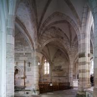 Église Notre-Dame de Saint-Père-sous-Vézelay - Interior, chevet, north ambulatory looking southeast