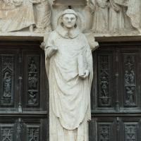 Église Saint-Thibault - Exterior, north portal, trumeau figure