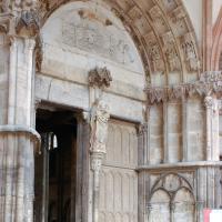 Église Notre-Dame de Semur-en-Auxois - Exterior, western frontispiece, central portal