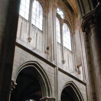 Église Notre-Dame de Semur-en-Auxois - Interior, south nave elevation from north nave aisle