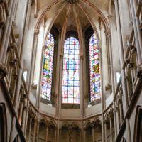 Église Notre-Dame de Semur-en-Auxois - Interior, choir triforium and clerestory looking east