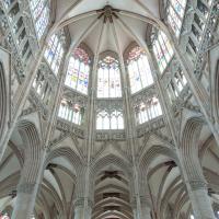 Cathédrale Notre-Dame de Sées - Interior, eastern chevet elevation, hemicycle