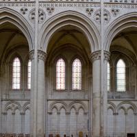 Cathédrale Notre-Dame de Sées - Interior, north nave arcade
