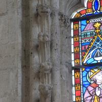 Cathédrale Notre-Dame de Sées - Interior, north transept, rose window, molding detail