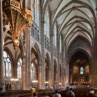 Cathédrale Notre-Dame de Strasbourg - Interior, nave looking northeast