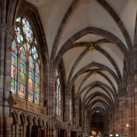 Cathédrale Notre-Dame de Strasbourg - Interior, north nave aisle looking northeast
