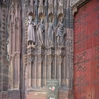Cathédrale Notre-Dame de Strasbourg - Exterior, western frontispiece, south portal, north sculpture detail 
