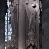 Cathédrale Notre-Dame de Strasbourg - Interior, south transept looking northwest, sculptural column, detail