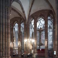 Cathédrale Notre-Dame de Strasbourg - Interior, nave near crossing looking southeast, south nave chapel 