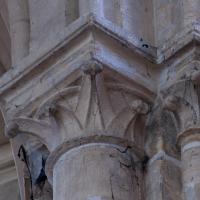 Église Notre-Dame-de-l’Assomption de Taverny - Interior, nave, southwest crossing pier, transverse arch, shaft capital