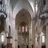 Église Notre-Dame-de-l’Assomption de Taverny - Interior, nave looking east