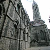 Cathédrale Notre-Dame de Tournai - Exterior, south nave and transept looking east