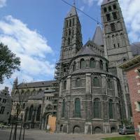 Cathédrale Notre-Dame de Tournai - Exterior, south transept, towers and nave