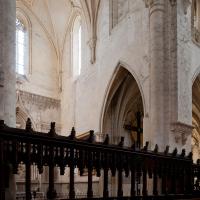 Église de la Trinité de Vendôme - Interior, north transept from crossing