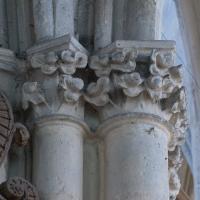 Église de la Trinité de Vendôme - Interior, chevet, hemicycle, arcade, pier capital