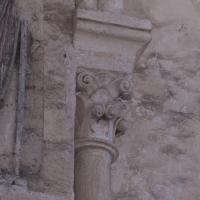 Église de la Trinité de Vendôme - Interior, south transept, east clerestory, vaulting corbel