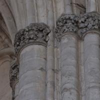 Église de la Trinité de Vendôme - Interior, nave, southwest crossing pier, transverse arch, shaft capitals