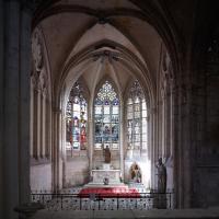 Église de la Trinité de Vendôme - Interior, chevet, ambulatory, radiating chapel