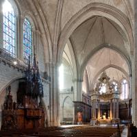 Cathédrale Saint-Maurice d'Angers - Interior, nave looking northeast into crossing and chevet