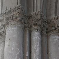 Cathédrale Saint-Maurice d'Angers - Interior, north transept, northeast crossing pier, transverse arch, shaft capitals