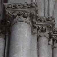 Cathédrale Saint-Maurice d'Angers - Interior, north transept, northwest crossing pier, transverse arch, shaft capitals