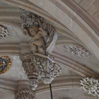 Église Saint-Etienne du Mont - Interior, crossing, southwest vault, sculptural detail