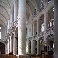 Église Saint-Etienne du Mont - Interior, chevet, south ambulatory aisle looking northwest through crossing into nave