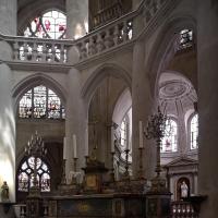 Église Saint-Etienne du Mont - Interior, chevet looking northwest, altar, showing apse beyond