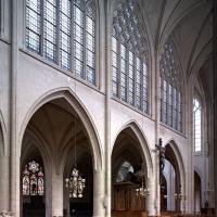 Église Saint-Germain-l’Auxerrois de Paris - Interior, nave, south aisle looking northeast