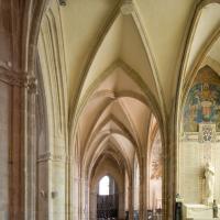 Église Notre-Dame d'Alençon - Interior, south nave aisle looking east