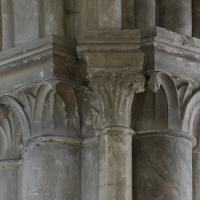 Collégiale Notre-Dame-Saint-Laurent d'Eu - Interior, chevet, hemicycle, outer wall, pier capitals