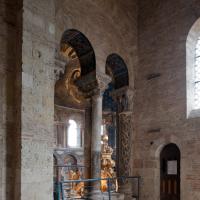 Basilique Saint-Sernin de Toulouse - Interior, south transept, east gallery level looking northeast toward chevet