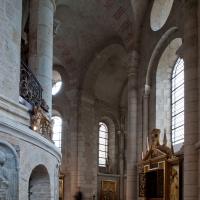 Basilique Saint-Sernin de Toulouse - Interior, chevet, south ambulatory looking northeast