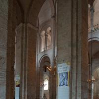 Basilique Saint-Sernin de Toulouse - Interior, south nave aisle looking northwest