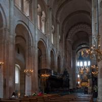 Basilique Saint-Sernin de Toulouse - Interior, nave looking northeast