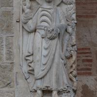 Basilique Saint-Sernin de Toulouse - Exterior, south nave portal, east buttress, sculpture