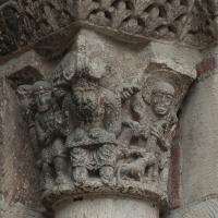 Basilique Saint-Sernin de Toulouse - Exterior, south transept, east portal, east jamb, shaft capital