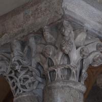 Basilique Saint-Sernin de Toulouse - Interior, nave, south gallery, central shaft capitals