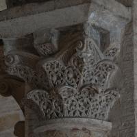 Basilique Saint-Sernin de Toulouse - Interior, south transept, west gallery, shaft capital