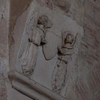 Basilique Saint-Sernin de Toulouse - Interior, nave, north arcade, vaulting shaft corbel