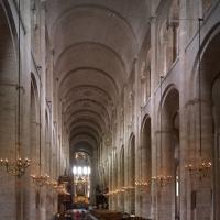 Basilique Saint-Sernin de Toulouse - Interior, nave looking southeast